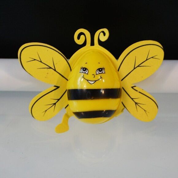 4 Funny Face Easter Decorations Fillable Plastic Eggs - Picture 2 of 10